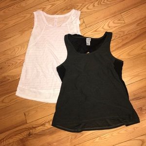 2 workout tank tops